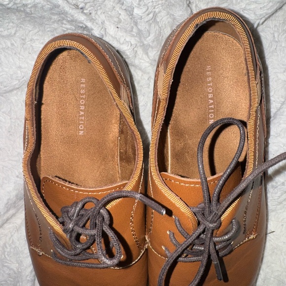 Elegant Tan Leather Oxfords for Men - Picture 4 of 5